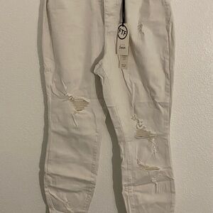 Fashion to Figure Cream Distressed Jeans